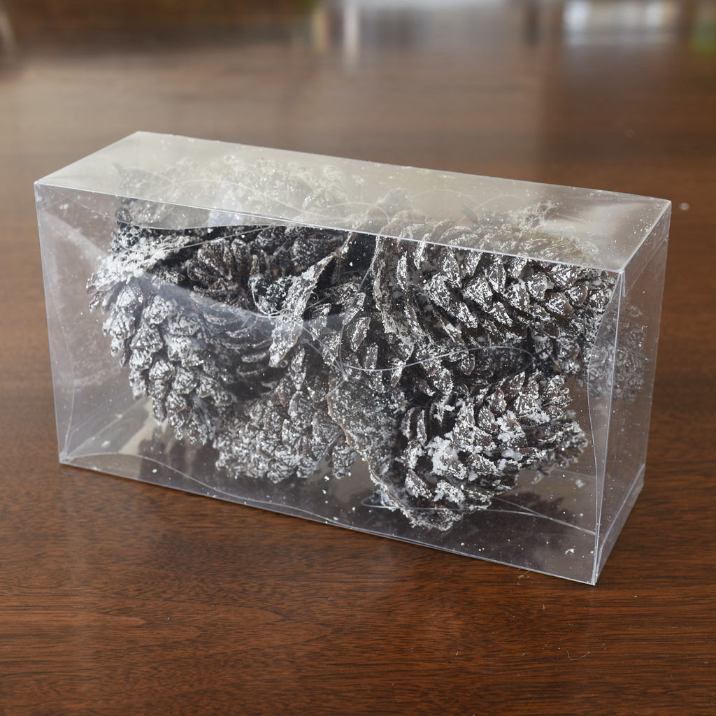 Christmas Pinecones - Pack of 12